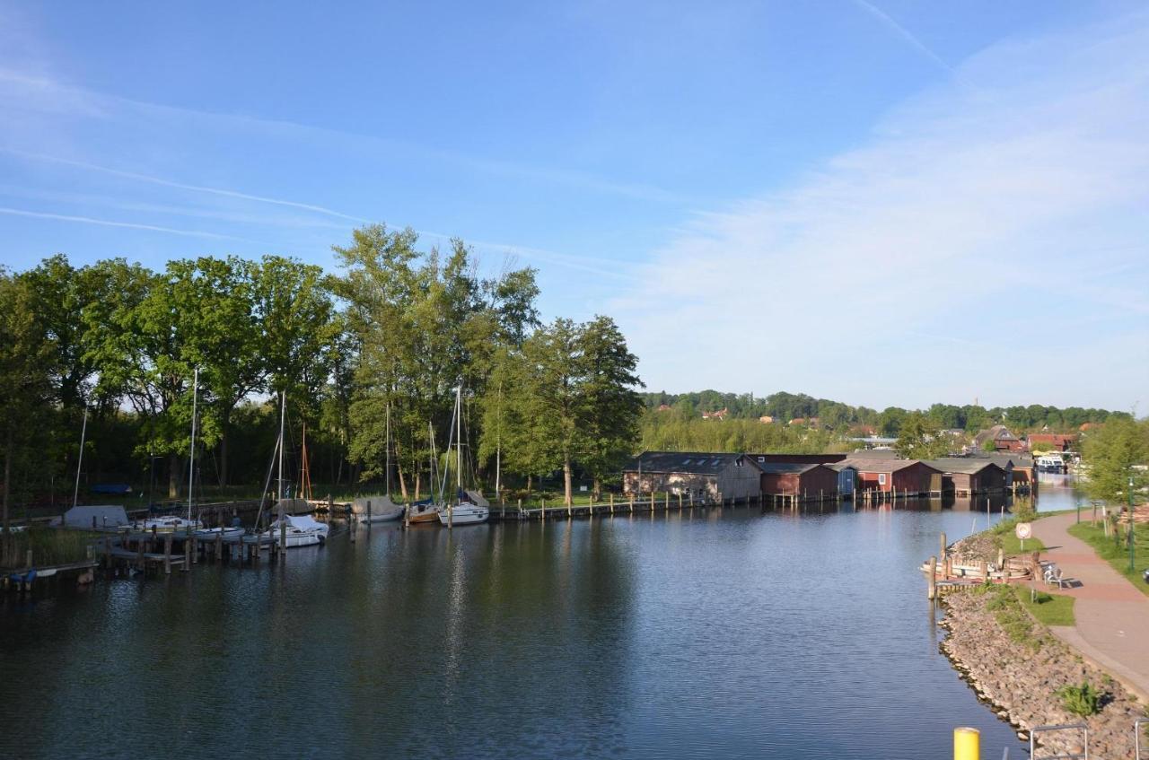 Apartment Plauseelig Mit Bootsliegeplatz Optional Plau am See Exterior foto